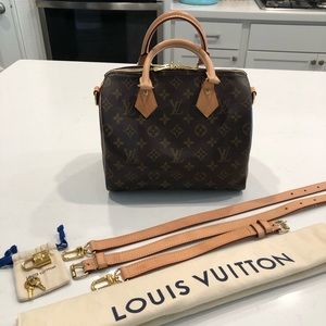 LOUIS VUITTON SPEEDY 25 Bandouliere monogram crossbody handbag
